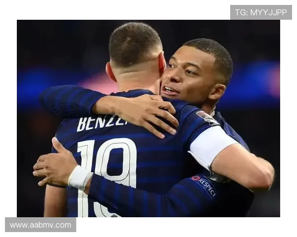 姆巴佩社媒庆生致谢球场巨星以热爱回应全球祝福赛场荣耀与未来同行